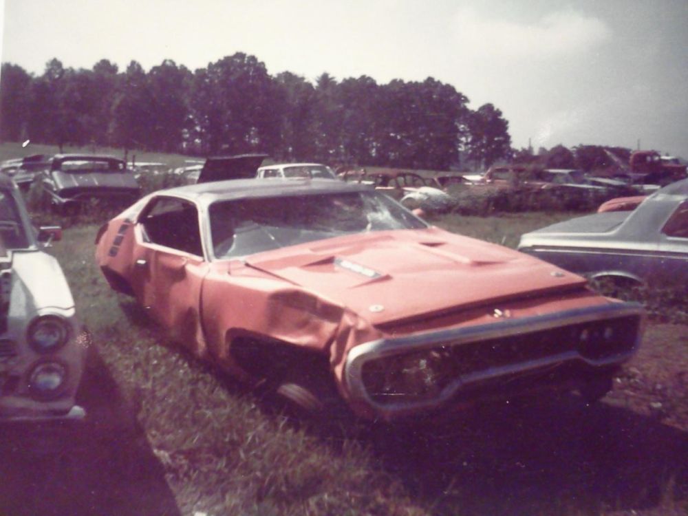 71wreckrr01edit.jpg